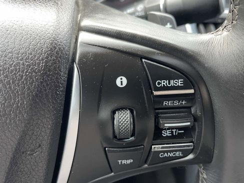 Used 2017 Acura TLX V6 image 17