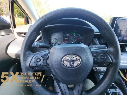 Used 2024 Toyota Corolla LE w/ LE Convenience Package image 27