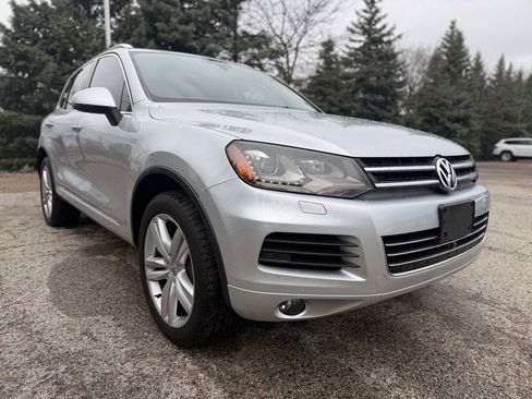 Used 2014 Volkswagen Touareg VR6 image 1