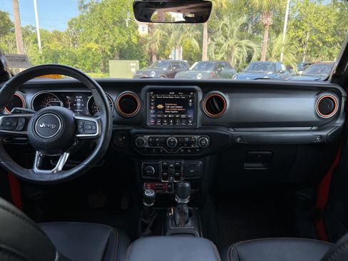 Used 2023 Jeep Gladiator Mojave w/ LED Lighting Group AWD/4WD image 28