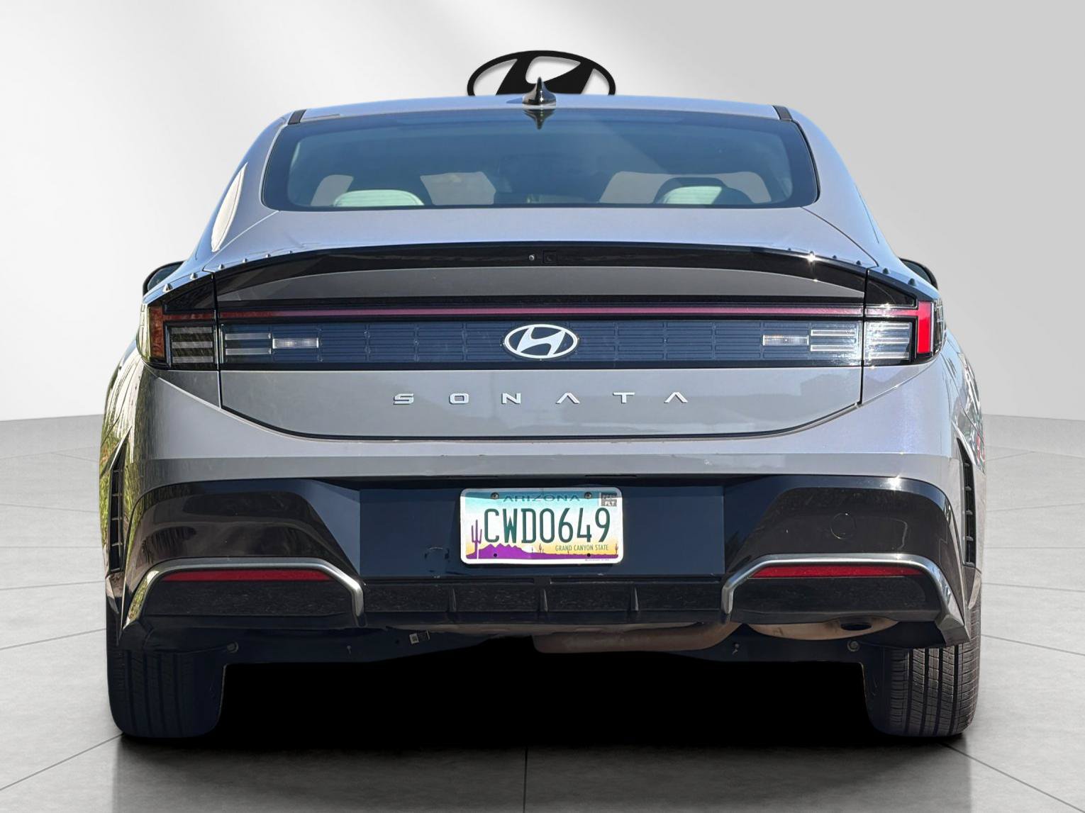 Used 2025 Hyundai Sonata SEL FWD image 4