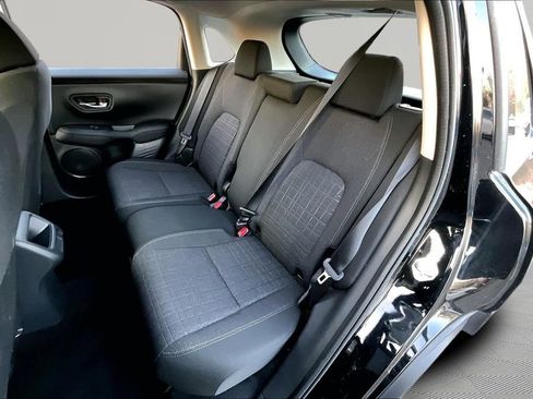 Used 2025 Honda HR-V LX image 17