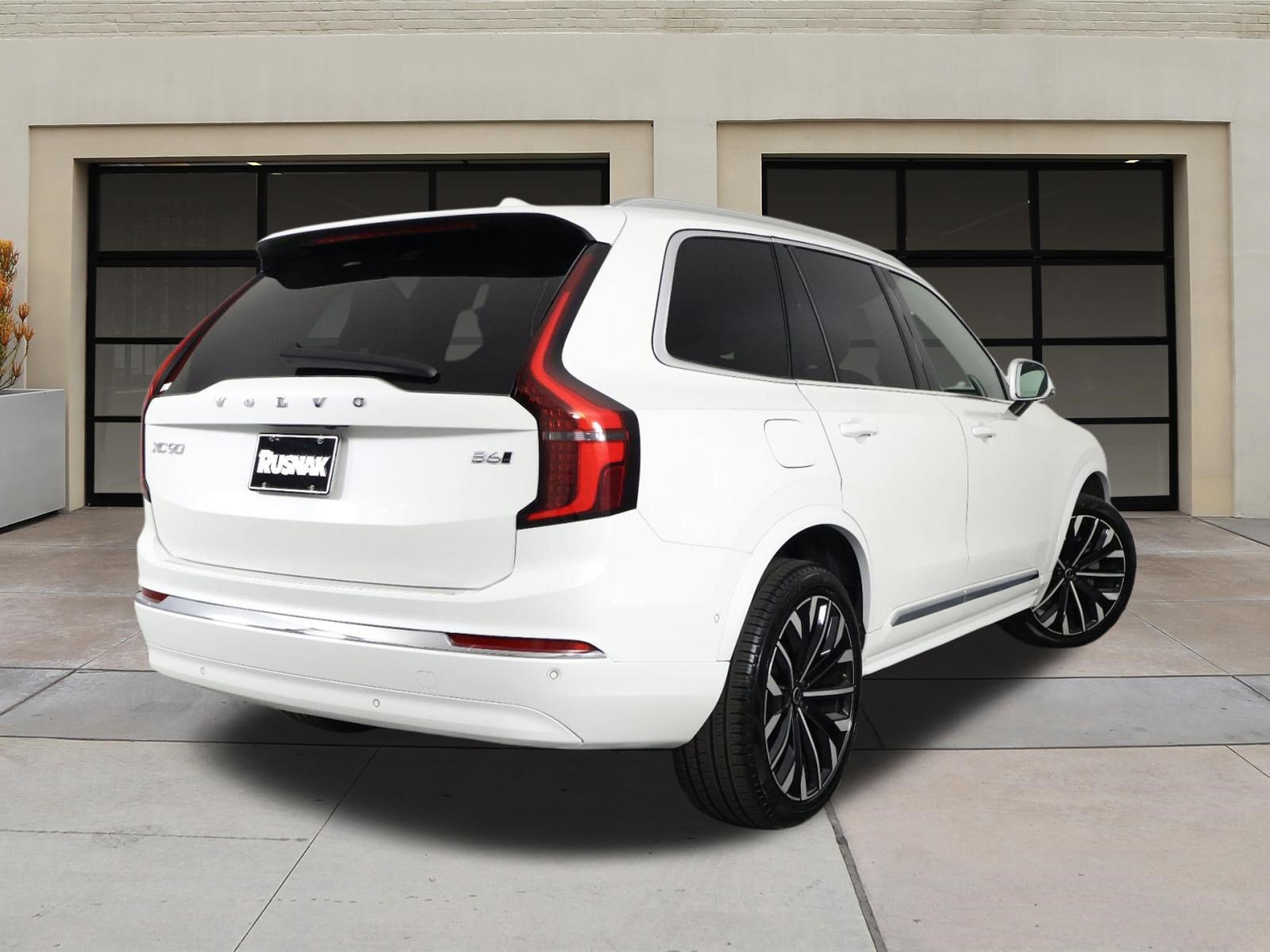 Used 2026 Volvo XC90 B6 Plus AWD/4WD image 4