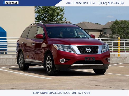 Used 2014 Nissan Pathfinder SL w/ SL Premium Package FWD image 1