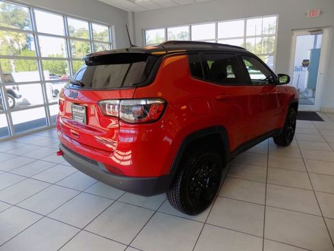 Certified 2024 Jeep Compass Trailhawk w/ Trailhawk Convenience Group AWD/4WD image 8
