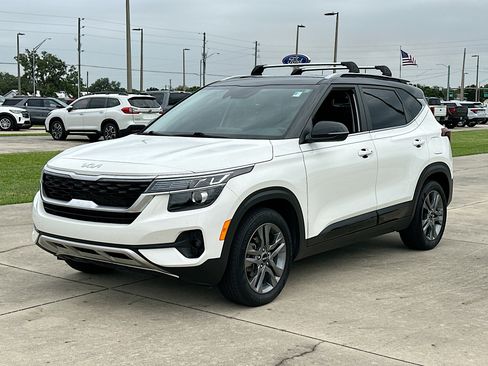 Used 2022 Kia Seltos S FWD image 3