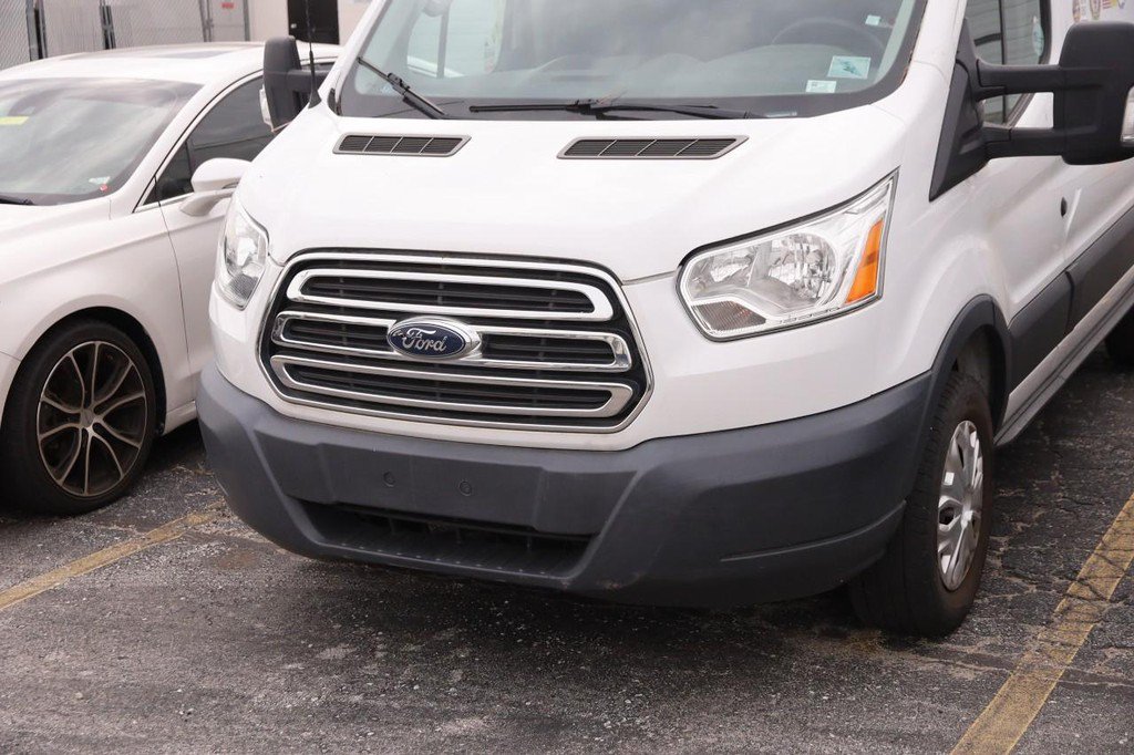 Used 2016 Ford Transit 250 130 Low Roof w/ Exterior Upgrade Package RWD image 5