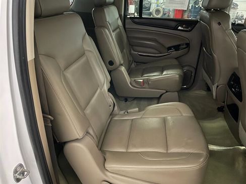 Used 2016 GMC Yukon XL SLT w/ Open Road Package image 20