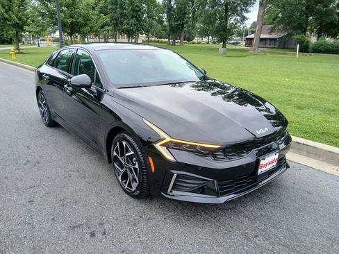 New 2026 Kia K5 EX image 9