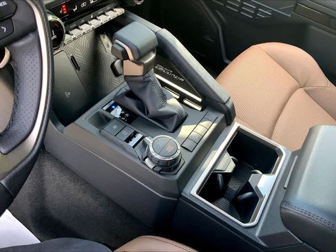 New 2026 Toyota 4Runner Limited AWD/4WD image 7