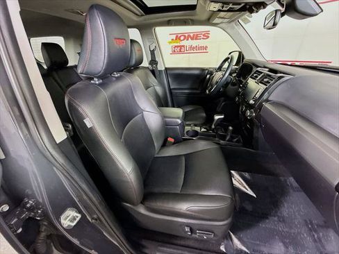 Certified 2024 Toyota 4Runner TRD Off-Road Premium w/ Off Road Premium Plus Package AWD/4WD image 32