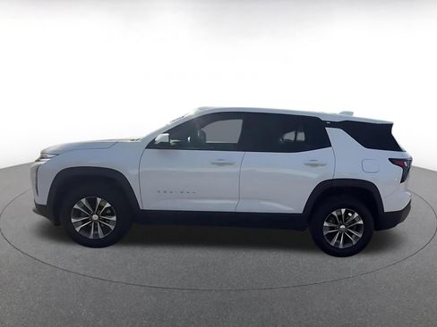 Used 2025 Chevrolet Equinox LT image 9