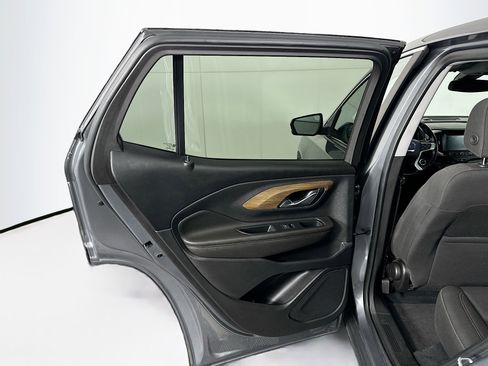 Used 2021 GMC Terrain SLE image 24