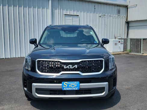 Used 2023 Kia Telluride EX w/ EX Captain's Chair Package AWD/4WD image 8