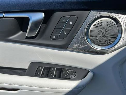 New 2026 Buick Enclave Avenir image 12