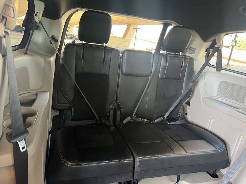 Used 2018 Dodge Grand Caravan SXT FWD image 53