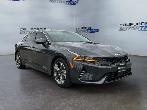 Used 2024 Kia K5 EX w/ EX Premium Package FWD image 3