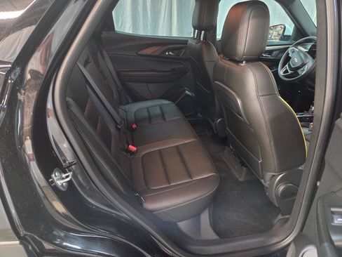 Used 2025 Chevrolet TrailBlazer ACTIV w/ Convenience Package FWD image 15