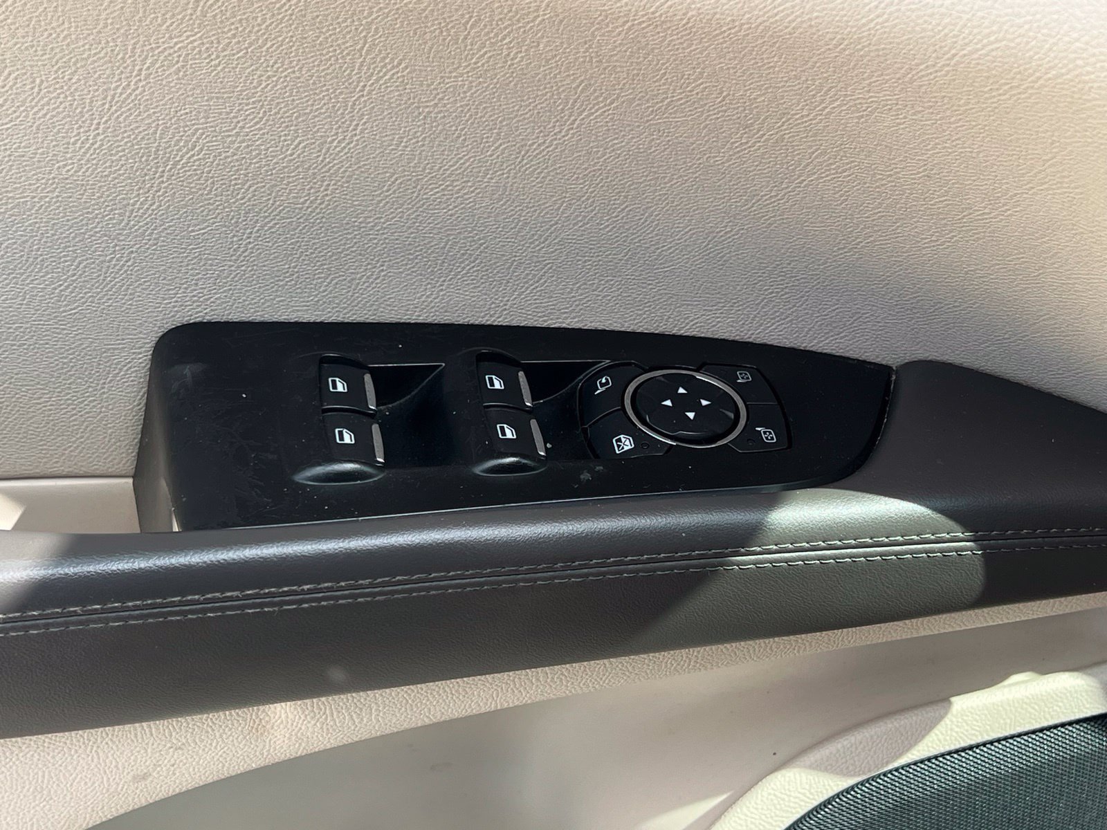 Used 2019 Lincoln Nautilus Reserve FWD image 26