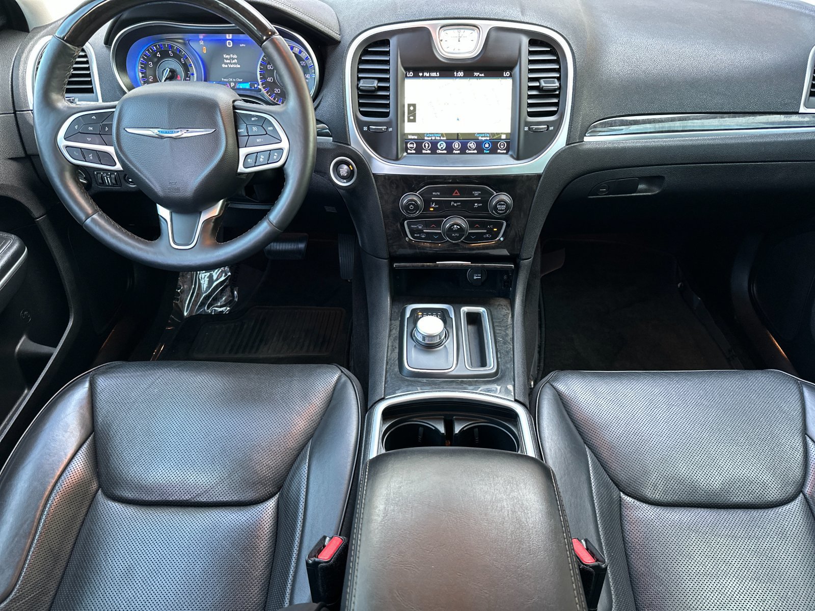 Used 2019 Chrysler 300 Limited w/ Safetytec Plus Group RWD image 13