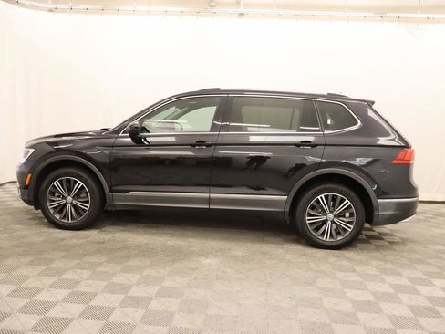 Used 2019 Volkswagen Tiguan SEL AWD/4WD image 2