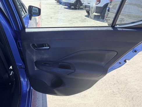 Used 2024 Nissan Versa SV FWD image 17