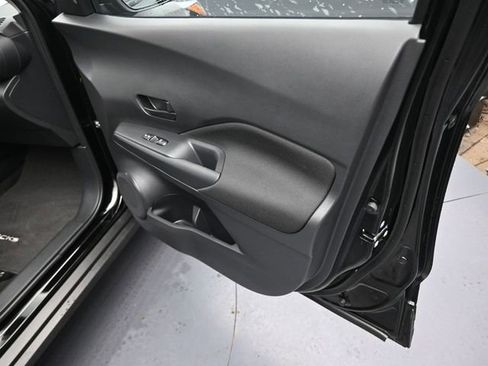 Used 2024 Nissan Kicks S image 36