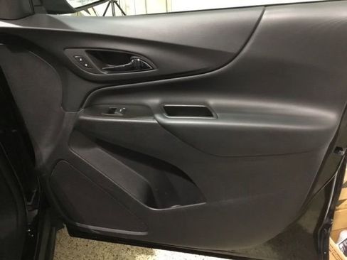 Used 2024 Chevrolet Equinox LT FWD image 49