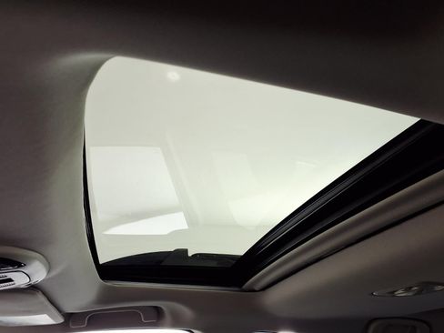 Used 2025 Subaru Outback Onyx Edition image 14