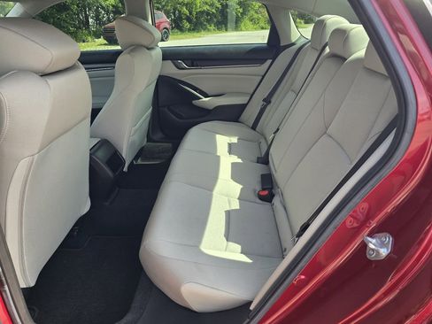 Used 2021 Honda Accord LX image 10