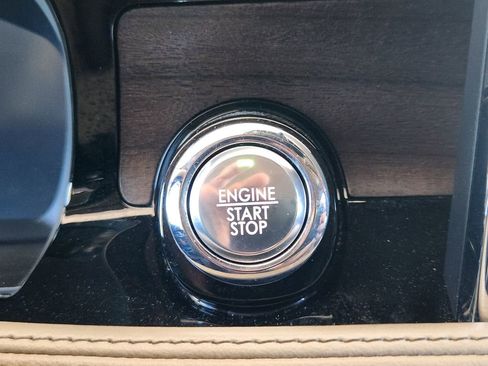 Used 2022 Lincoln Corsair Reserve w/ Equipment Group 201A image 19