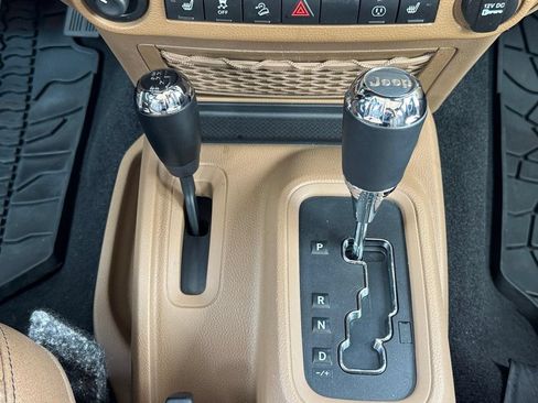 Used 2013 Jeep Wrangler Unlimited Sahara w/ Dual Top Group AWD/4WD image 16