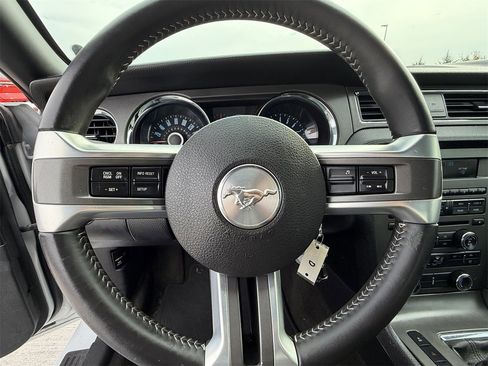 Used 2014 Ford Mustang Coupe image 13