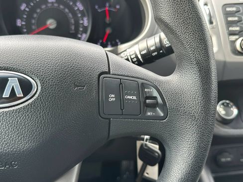 Used 2015 Kia Sportage LX FWD image 19