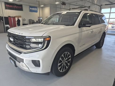 Used 2025 Ford Expedition Max Platinum AWD/4WD image 6