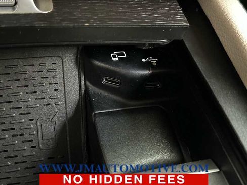 Used 2021 Mercedes-Benz GLE 350 4MATIC image 37