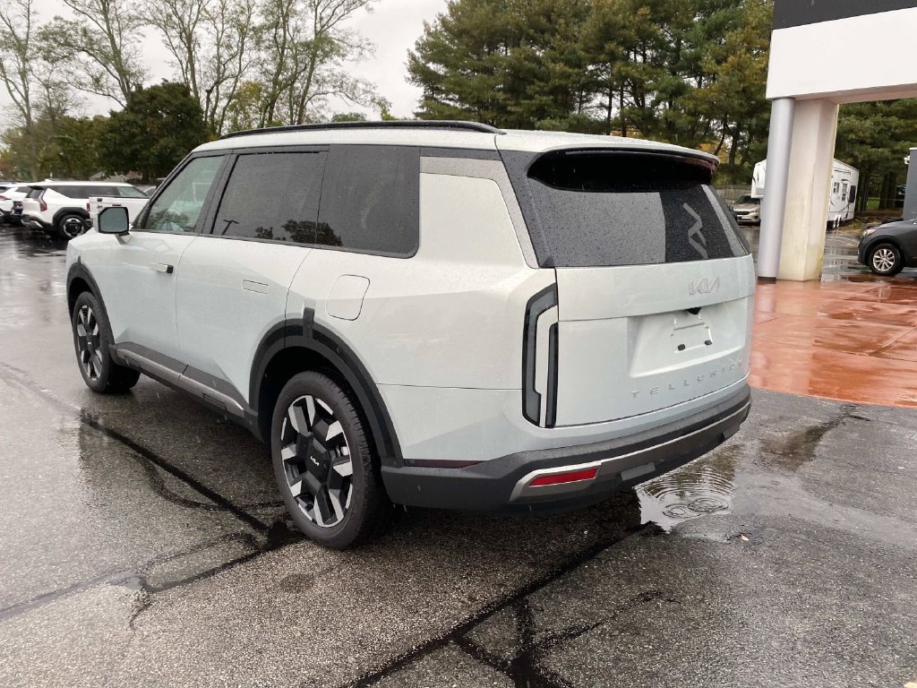 New 2027 Kia Telluride S w/ Towing Package AWD/4WD image 3