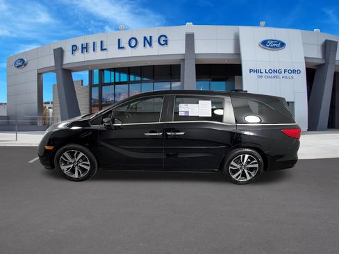 Used 2022 Honda Odyssey Touring image 2