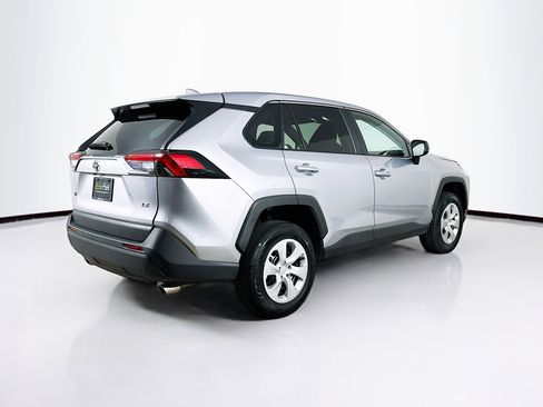 Used 2025 Toyota RAV4 LE image 9