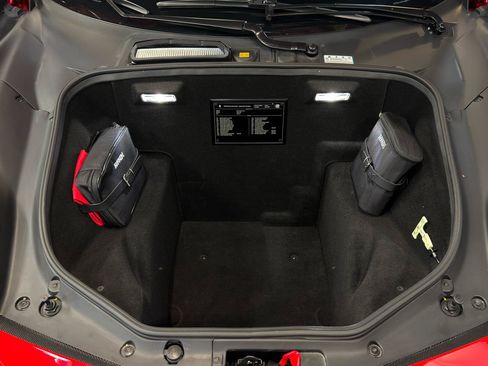 Used 2018 Ferrari 488 GTB RWD image 38