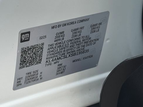 Used 2025 Buick Encore GX Preferred AWD/4WD image 29