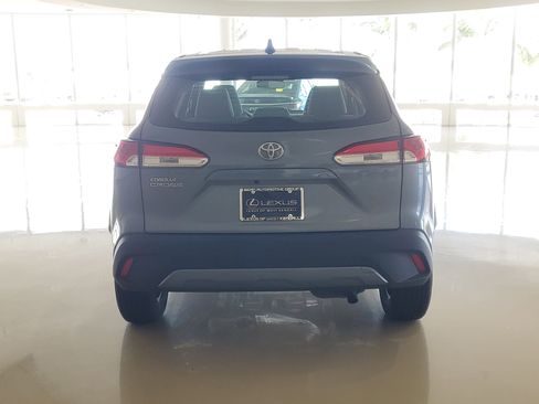 Used 2025 Toyota Corolla Cross L image 9