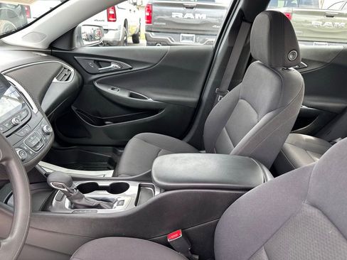 Used 2023 Chevrolet Malibu LS image 13