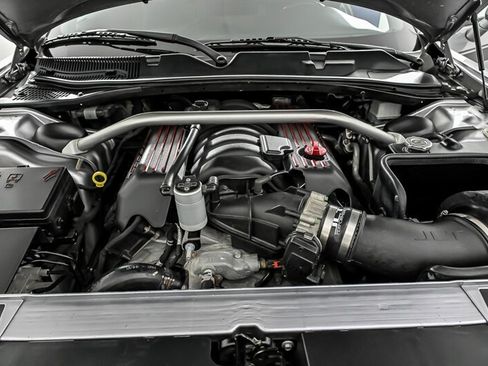 Used 2016 Dodge Challenger R/T Scat Pack RWD image 12
