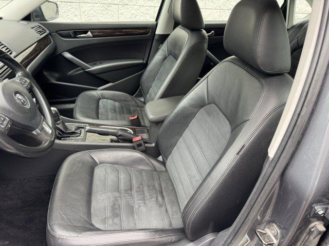 Used 2015 Volkswagen Passat TDI SEL Premium FWD image 7