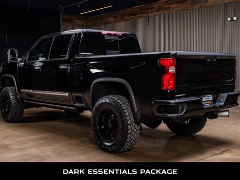 Used 2024 Chevrolet Silverado 2500 High Country w/ LPO, Dark Essentials Package image 7