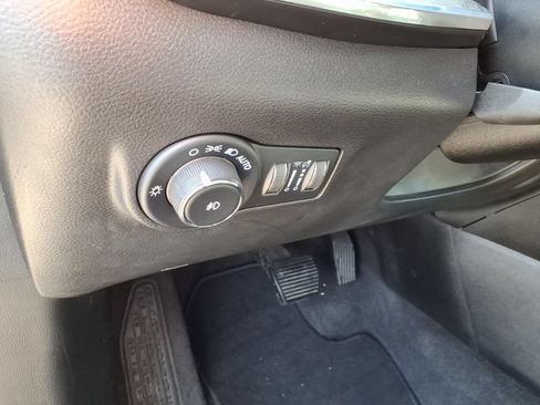 Used 2023 Jeep Compass Limited w/ Elite Group AWD/4WD image 8