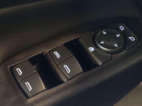 Used 2022 Chevrolet Equinox LT FWD image 27
