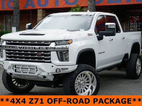 Used 2020 Chevrolet Silverado 2500 LTZ w/ LTZ Convenience Package image 4