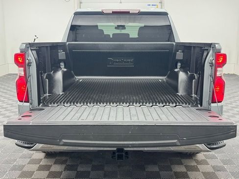 Used 2025 Chevrolet Silverado 1500 LT image 9